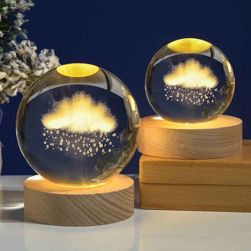 Quả cầu pha lê chạm khắc hình đế gỗ, đèn pha lê dạ quang decor phòng ngủ, bàn làm việc - quà tặng ý nghĩa