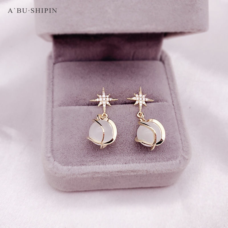 Bông tai nữ phong cách hàn quốc tre trung năng động,khuyên tai nữ LIana