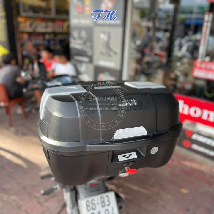 Thùng sau givi B45NM MẪU MỚI 2022 45 lít tặng kèm đế hàng chính hãng - bảo hành 2 năm