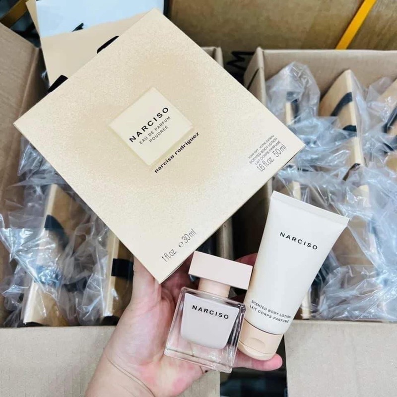 Set nước hoa và dưỡng thể Narciso Rodriguez