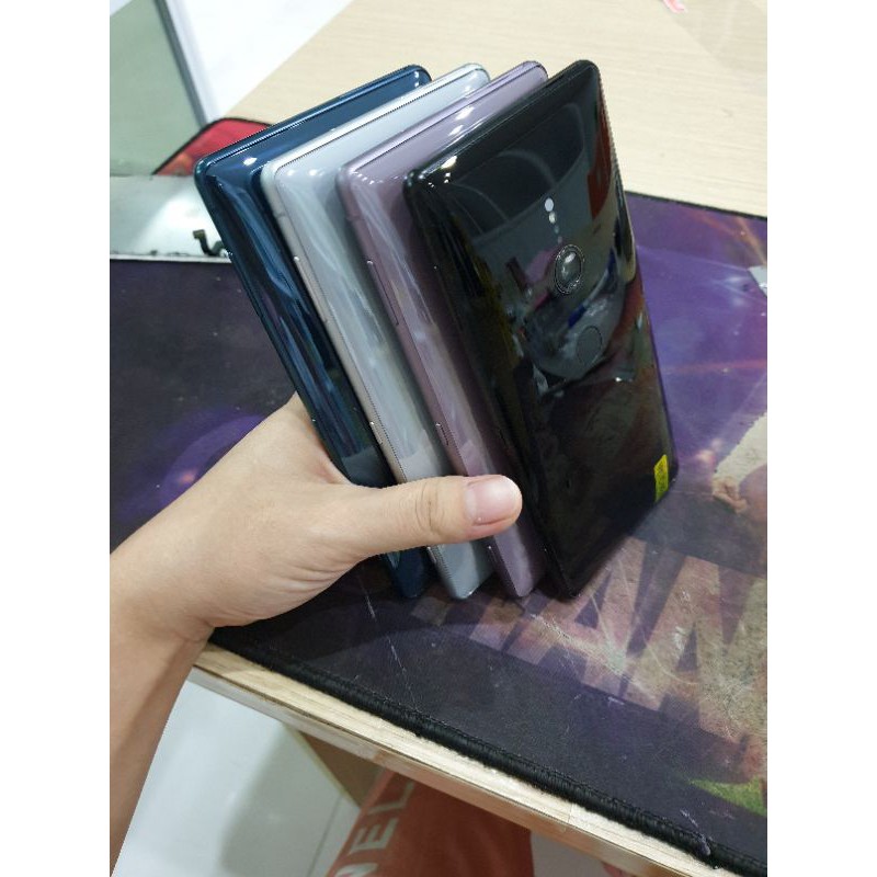 Điện thoại sony Experia XZ2/XZ3 zin keeng 99% full áp suất