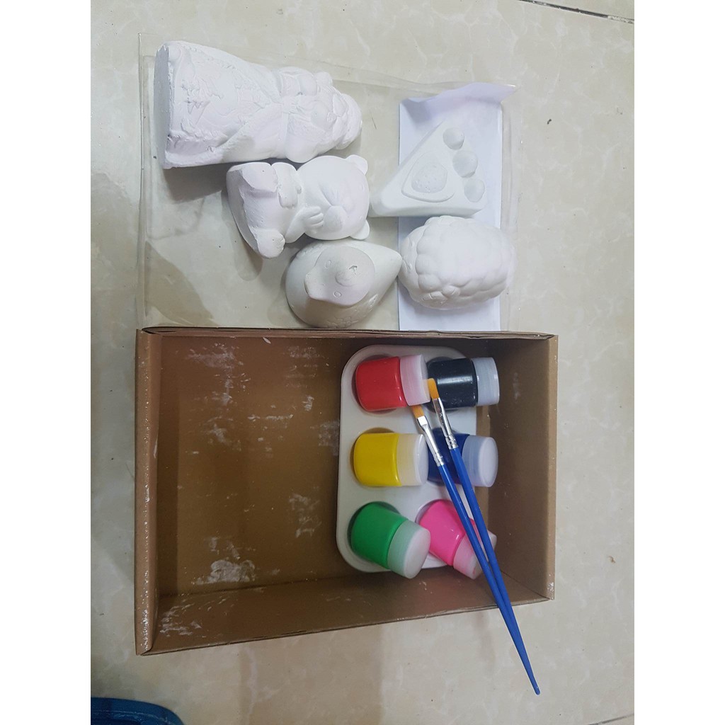 Bộ tô tượng cho bé gồm 10 tượng + màu+ bút tô