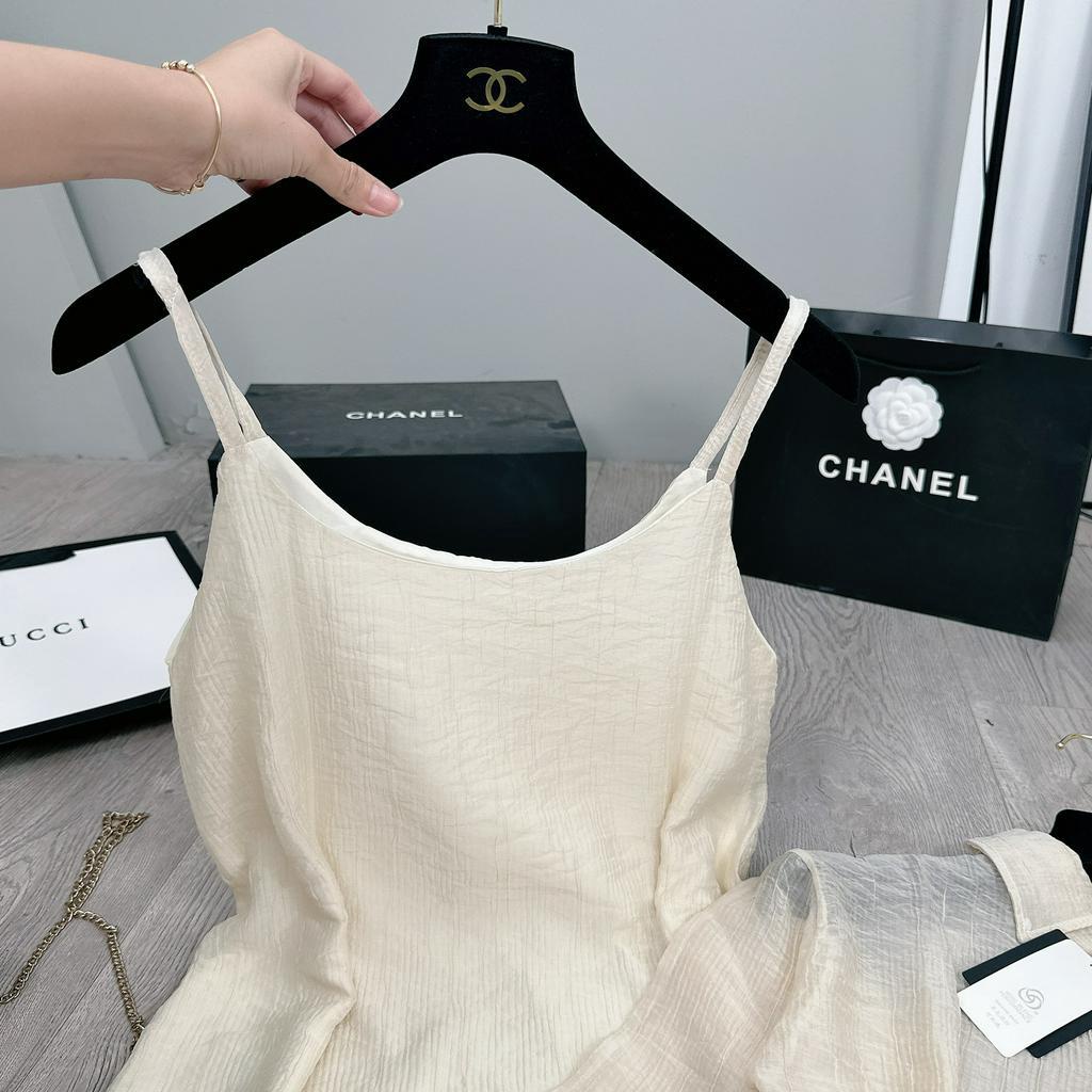 Set Váy Nữ Áo Sơ Mi Nữ Tơ Sọc Kèm Váy 2 Dây Nữ Trơn Dáng Dài Có Lớp Lót Freesize