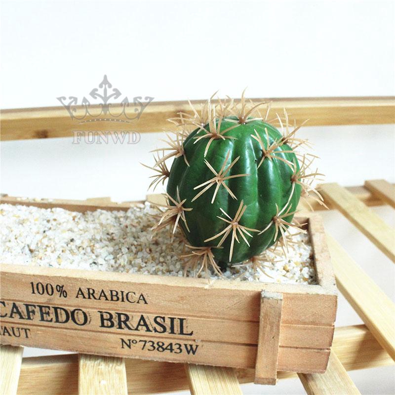 Cây xương rồng mọng nước nhân tạo dùng cho trang trí nội thất