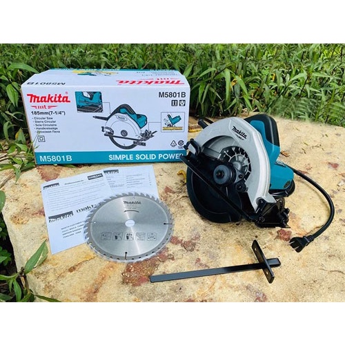 Máy Cưa Đĩa cầm tay sử dụng lưỡi 185mm Makita 1050W  M5801B - Hàng chính hãng