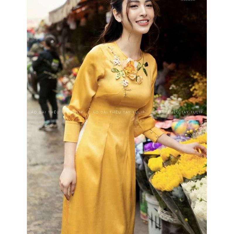 áo dài truyền thống phối tay cách tân dáng sơ mi kết hoa màu vàng tươi áo dài thiết kế đẹp xuongmayaodai22