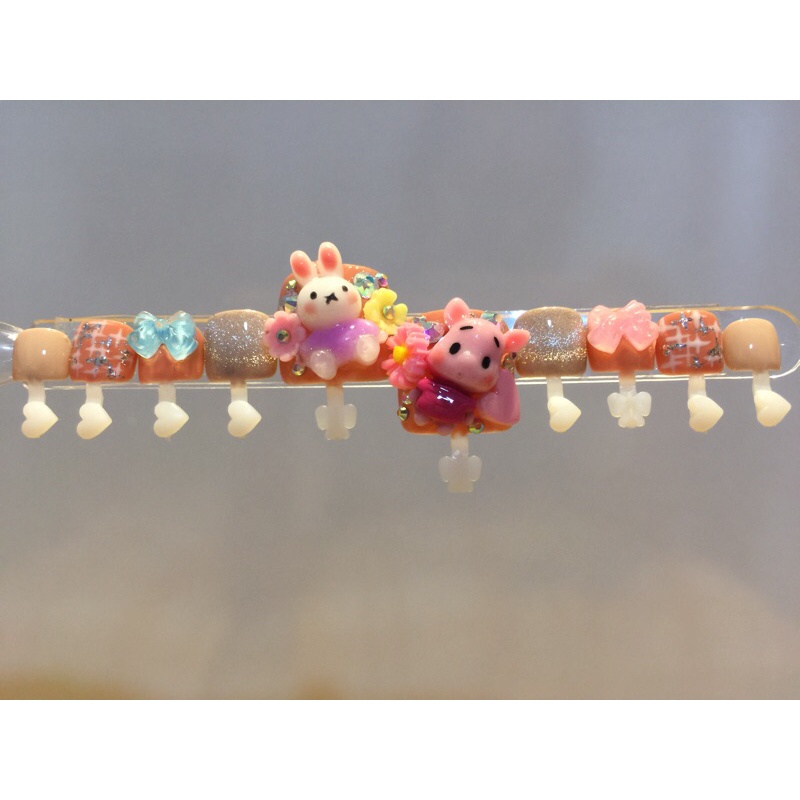 Móng úp chân thiết kế