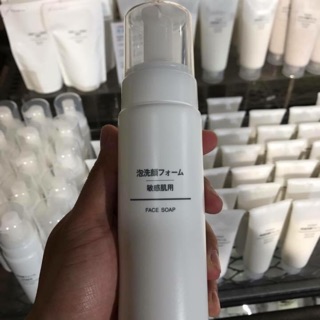 Sữa rửa mặt tạo bọt Muji