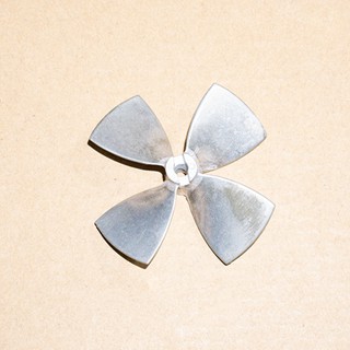 Chân vịt hợp kim 4 lá trục 4mm size 55mm/60mm