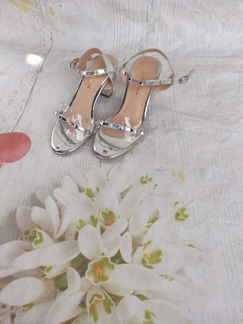 FREESHIP - Xăng đanh quai trong đính đinh chuẩn đẹp