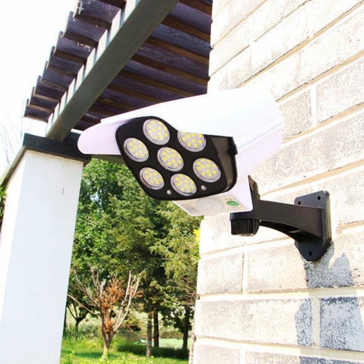 Đèn năng lượng mặt trời giả camera chống trộm