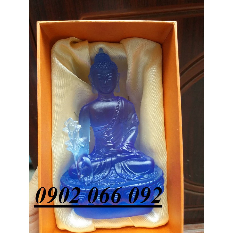 Tượng phật dược sư lưu ly màu xanh dương.