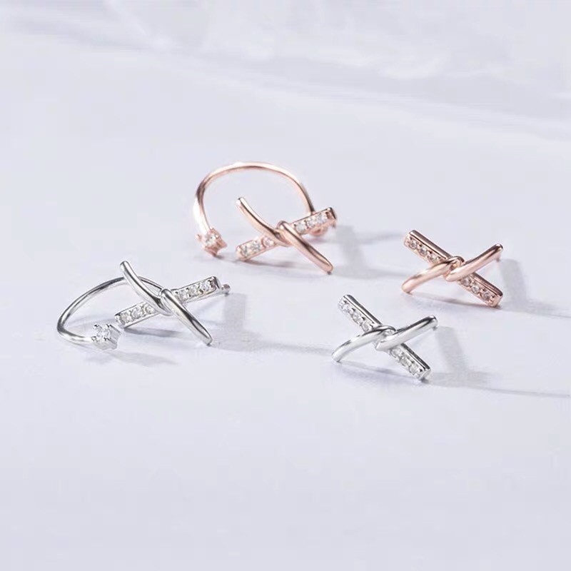 Khuyên Tai Bạc Mon Lilas Xoắn Nơ Đính Đá Cá Tính K09210-11