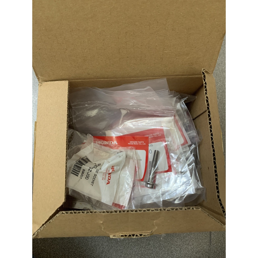 bộ ốc máy (10 con nồi) (8 con qua lăng) (2 đuôi cá) Cub 125 lên cho xe Future 125 future neo 125 hàng chính hãng