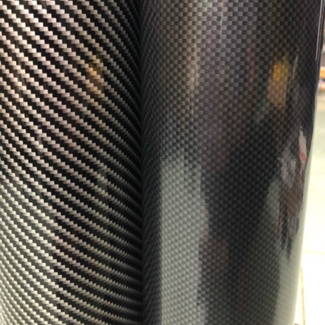 Hai mét decal carbon bóng khổ 60x200cm Vindecal BD