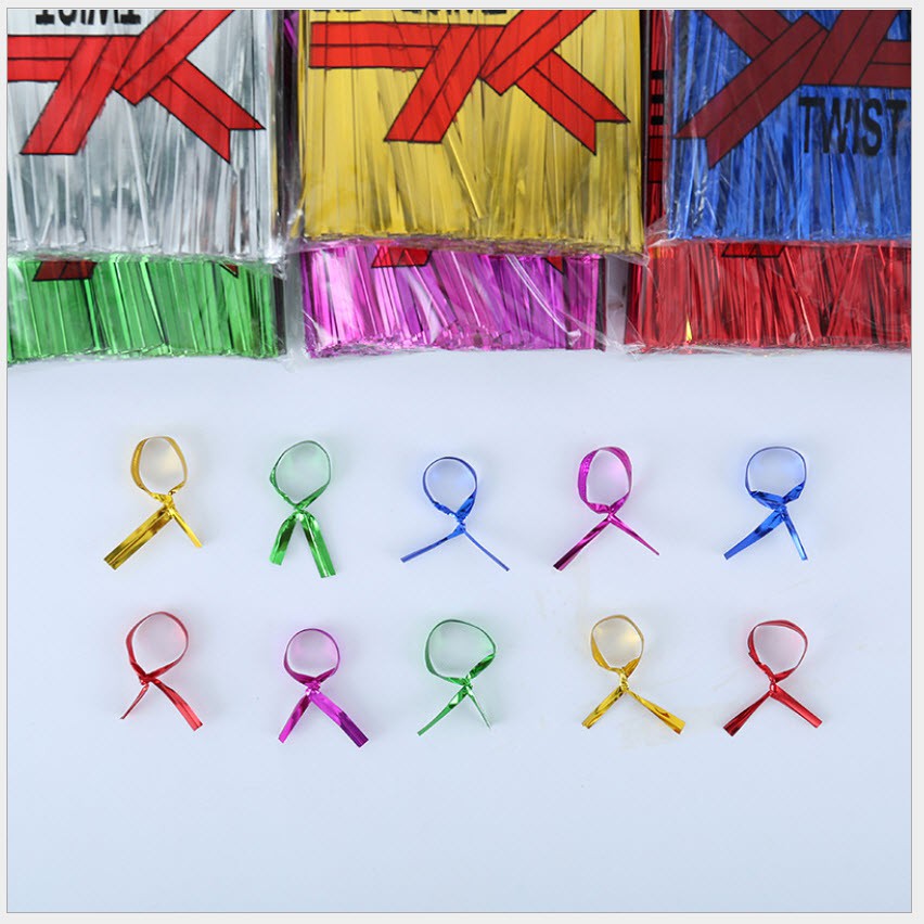 [HCM]  Dây kẽm buộc túi kẹo, bánh cookie, bánh mì, gói quà, trái thông, 8 cm -10cm -12cm nhiều màu (700~800 cộng)