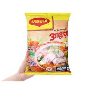 Hạt nêm xương hầm 3 Ngọt vị heo Maggi gói 900g