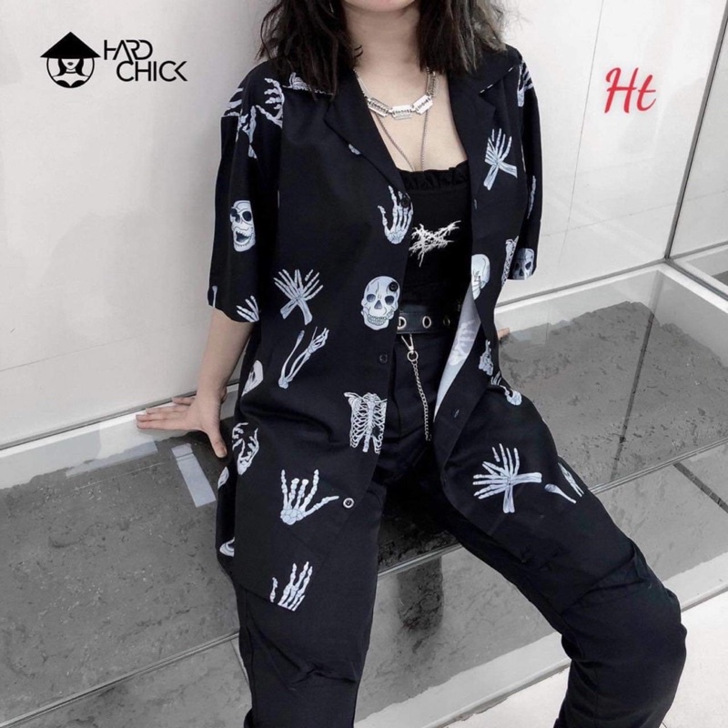 Áo sơ mi đen bàn tay đầu H2Q869