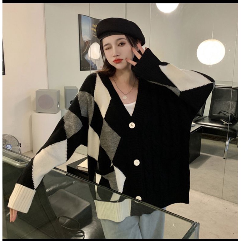 Áo len Cardigan hoạ tiết hình thoi bất đối xứng