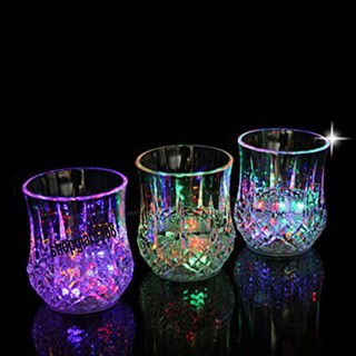 Cốc uống nước đèn Led phát sáng nhiều màu-Ly cốc phát sáng thần kỳ 7 màu