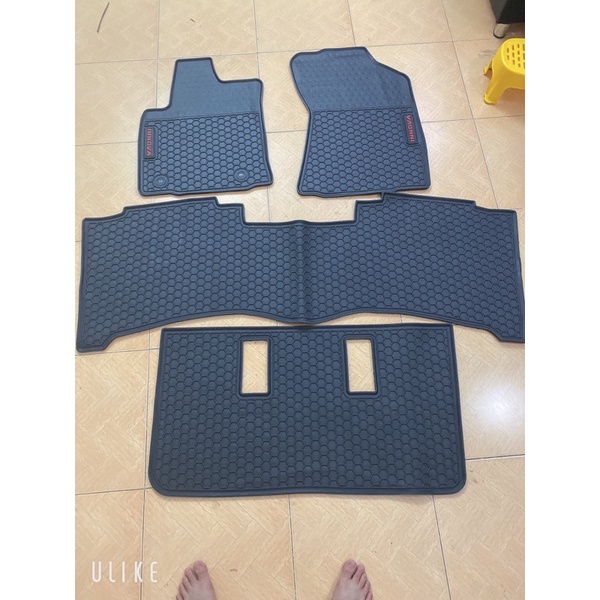 Thảm lót sàn cao su đúc ko mùi xe INNOVA 2008- 2015- 2019 3 hàng ghế