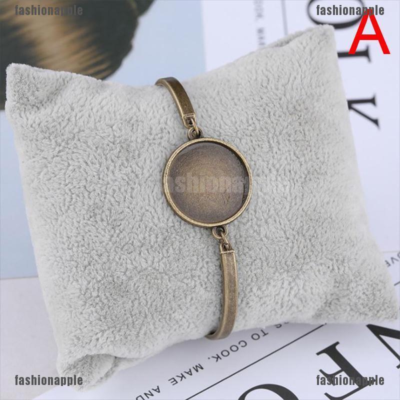 Set 4 trang sức rỗng phong cách retro tự trang trí