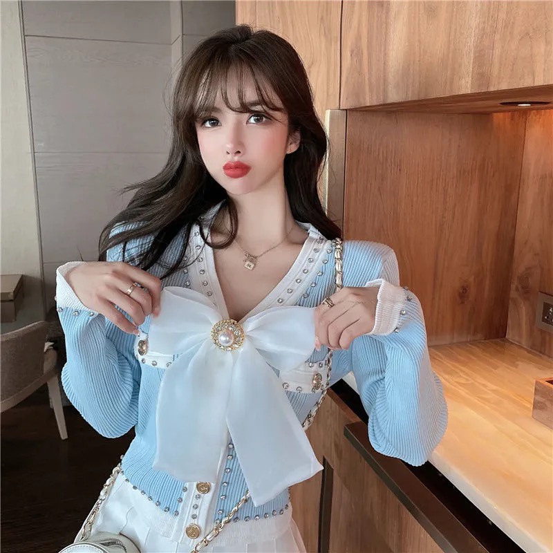 Áo len Nữ dài tay đóng cúc đính kim đá có ren mềm mại 2 màu mới 2022 mềm mịn sang trọng | BigBuy360 - bigbuy360.vn