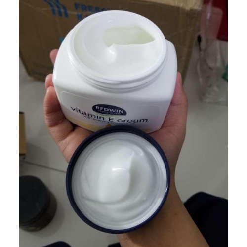 Kem dưỡng ẩm Vitamin E Redwin làm trắng mặt và body 300gr - Shop Melyca