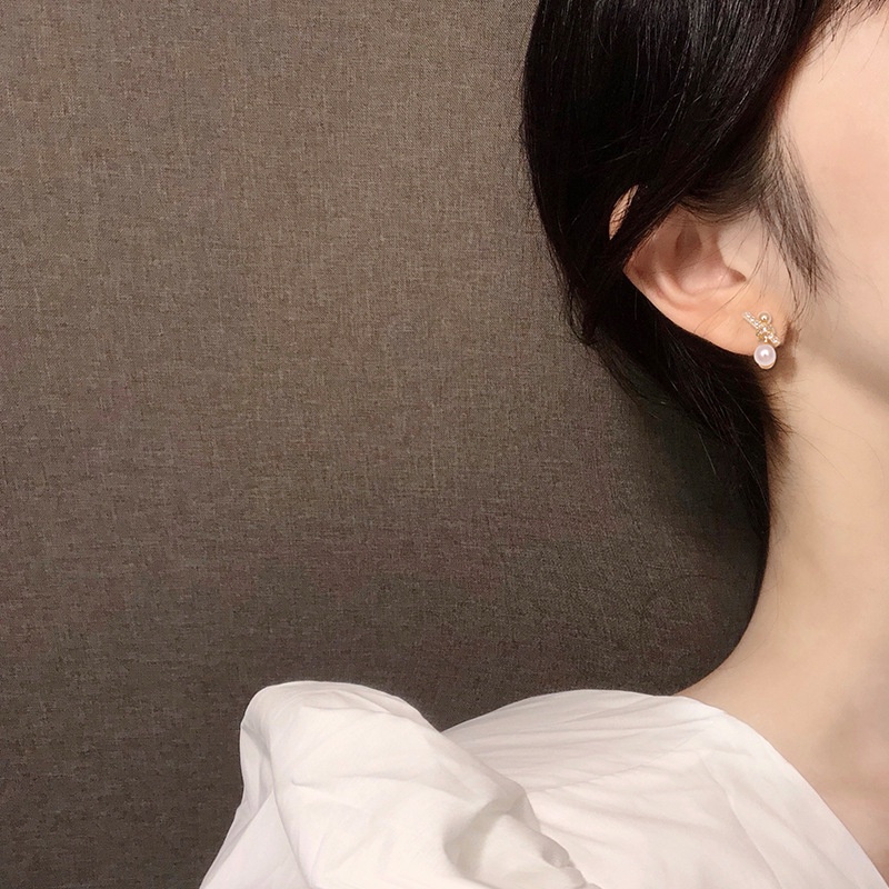 Bông tai hình nơ đính ngọc trai nhân tạo xinh xắn
