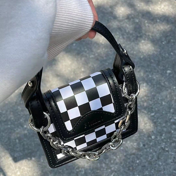 Túi Đeo Chéo Hình Vuông Cỡ Nhỏ Phối Dây Đeo Sợi Xích Thời Trang 2023 Cho Nữ