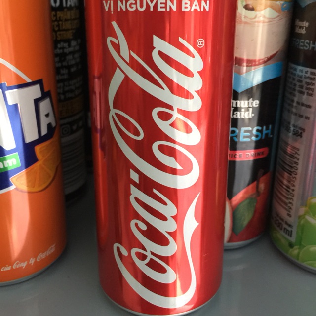 Nước lon coca-cola