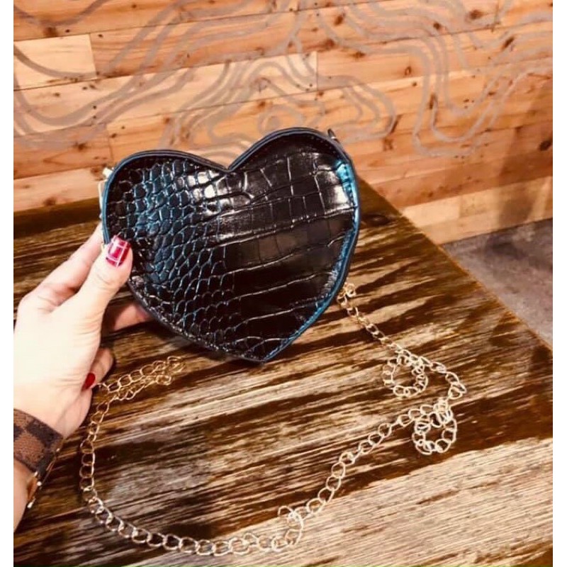 Túi đeo chéo trái tim mini