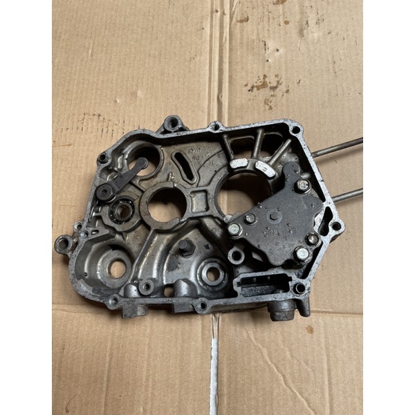 Vách bơm nhớt rời của xe máy Sym 110cm