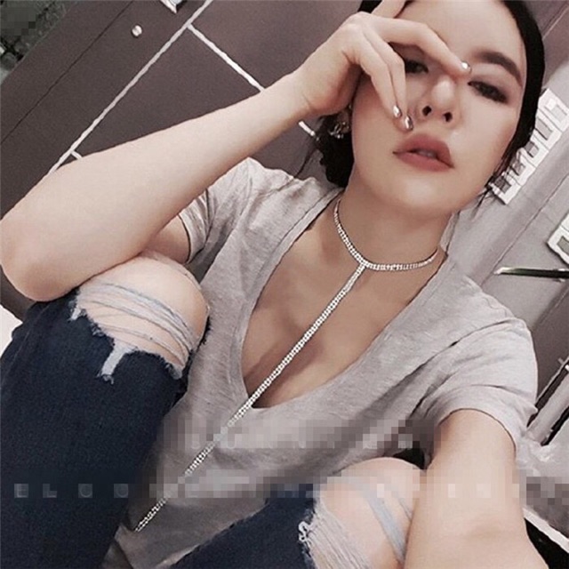 Vòng cổ đính đá lấp lánh màu bạc - Khanturban.vn