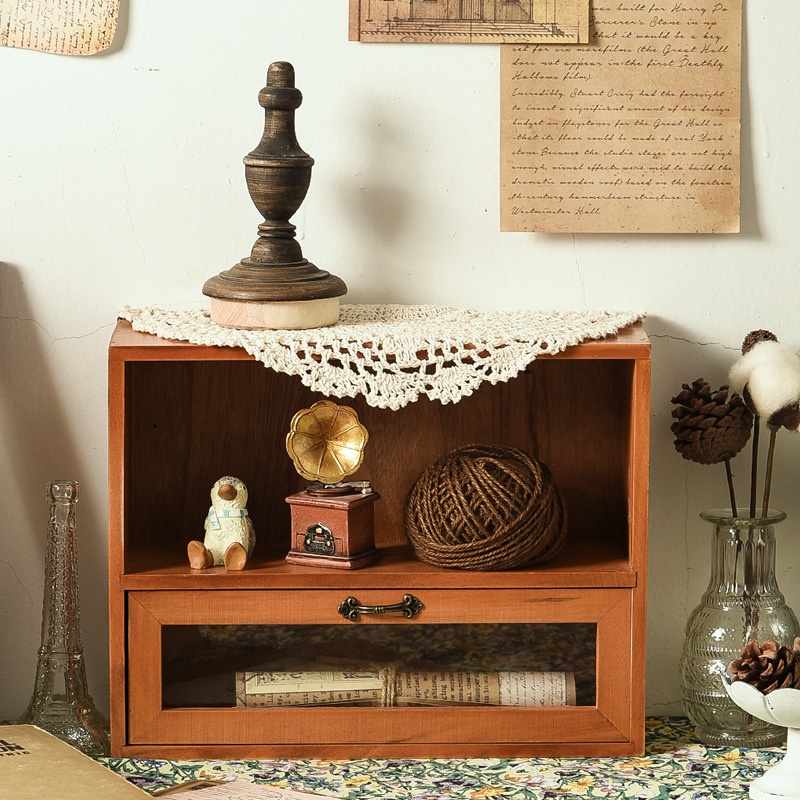 Tủ kính gỗ có ngăn kéo phong cách vintage