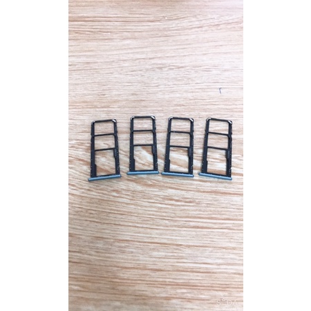 Khay sim Star 3 / V330