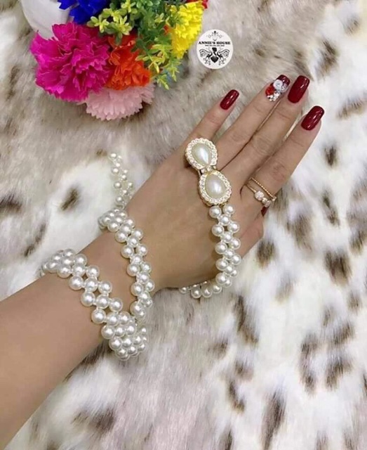 Dây lưng đính hạt ngọc trai nhân tạo