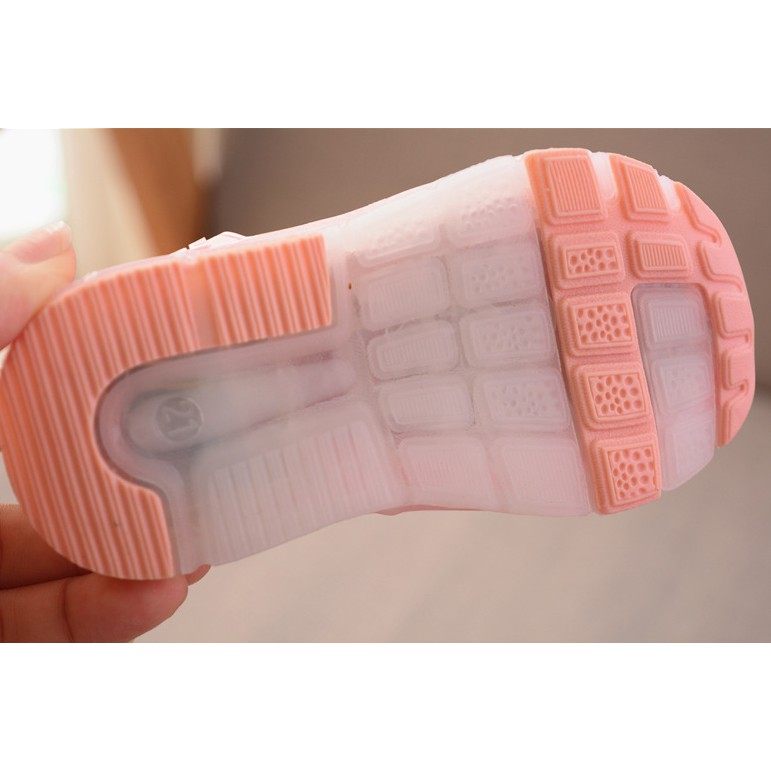 Giày thể thao chữ M chũ cho bé trai và bé gái từ 1-5 tuổi (Size 21-30)