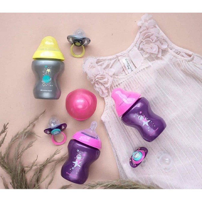 Bộ bình sữa ty siêu mềm tự nhiên và ty ngậm BOLDLY GO Tommee Tippee Closer To Nature, núm ty đi kèm 3-6 tháng - GIRL  (3