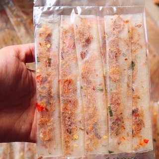 Bánh tráng dẻo cay cuốn hành phi, khô gà, khô bò,...