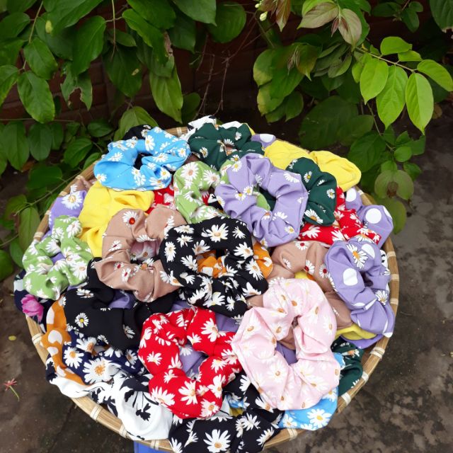 Scrunchies/ Dây cột tóc hoa cúc