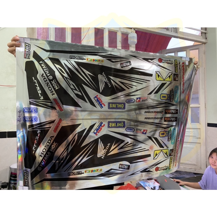 ( Quí khách vui lòng mang ra tiệm cho thợ dán ) Tem xe winner v1 Crom cao cấp