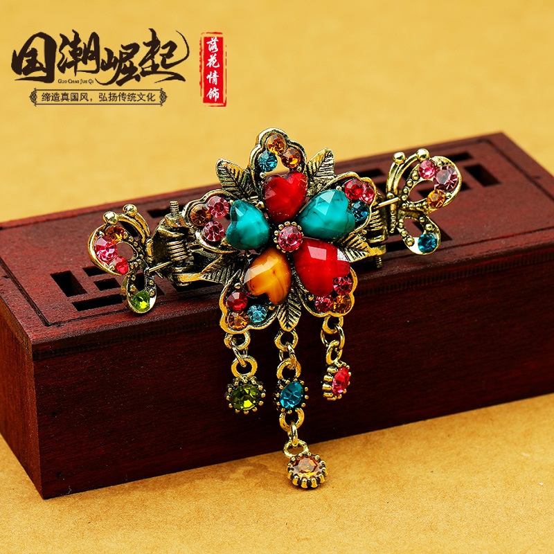 Kẹp Tóc Ruy Băng Đính Hình Bướm Tua Rua Kiểu Hán Phục Cổ Điển