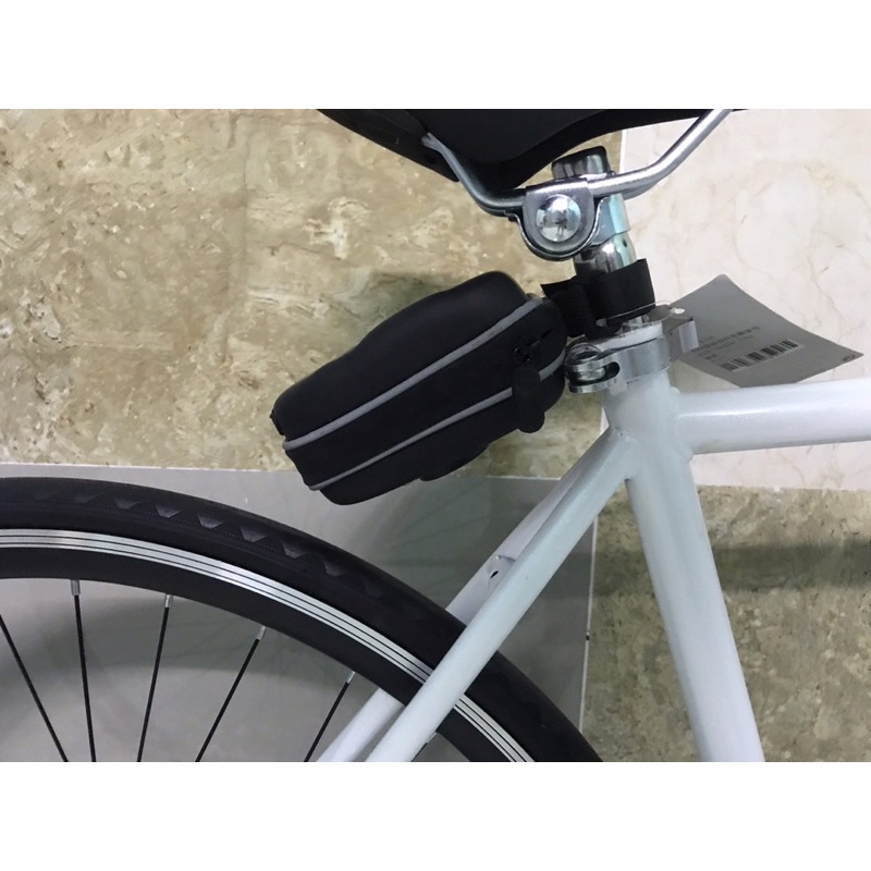 Túi để phụ kiện xe đạp trước và sau