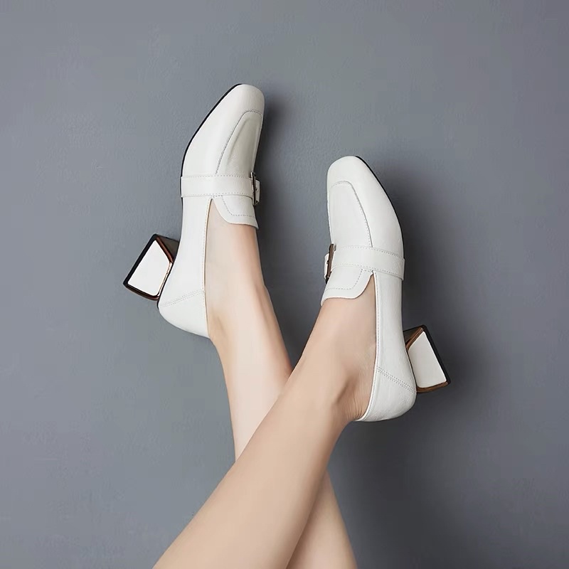 Giày 5 phân khuy bạc nhỏ