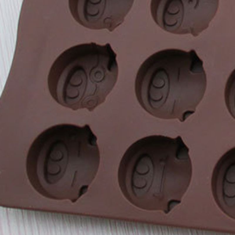 Khuôn Silicone Làm Bánh 15 Ô Hình Heo Xinh Xắn