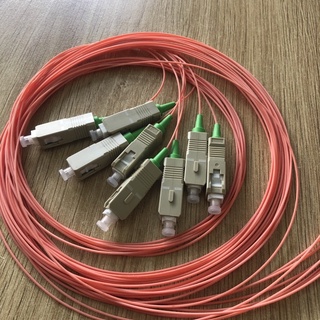 1 dây pigtail SC/UPC, Multimode OM2 dài 1.5M phi 0.9mm(Dây nối quang đa mốt OM2 SC/UPC)