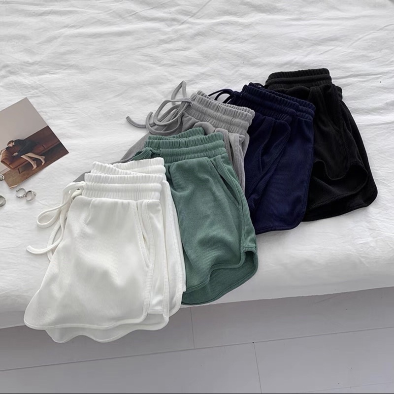 Quần đùi nữ mặc nhà - quần sooc nữ, vải cotton co giãn, thoải mái | BigBuy360 - bigbuy360.vn