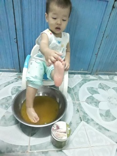THẢO DƯỢC NGÂM CHÂN