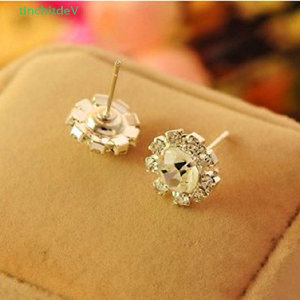 [TinchitdeV] Bông Tai Đinh Tán Hình Cầu Pha Lê Thời Trang Cho Nữ [Mới]